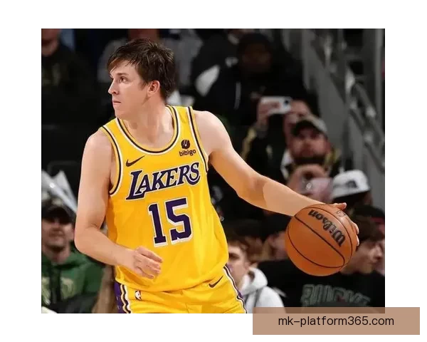 詹姆斯点评里夫斯球风 独特节奏与变向打破白人球员刻板印象